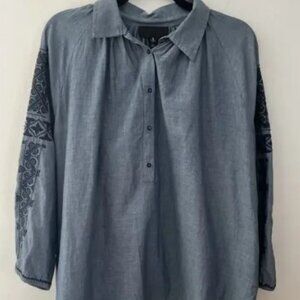 Nili Lotan Women's Blue Abby Romanian Embroidered‎ Blouse Size Small Chambray